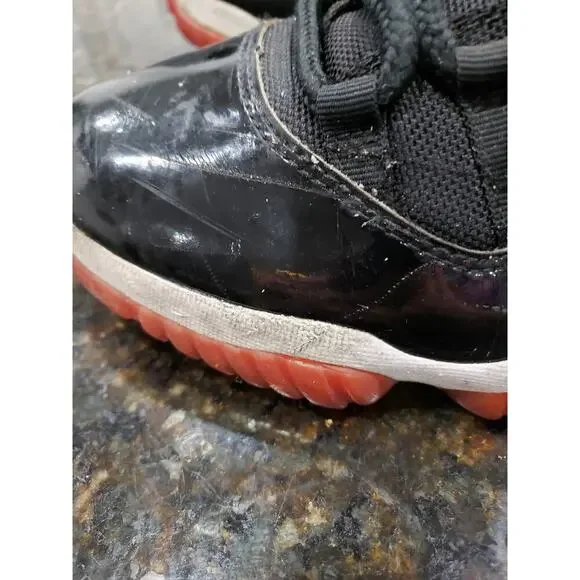 Air Jordan 11 OG 1996 Bred 9 Black & Red Patent Leather Tinker Hatfield Lace Up